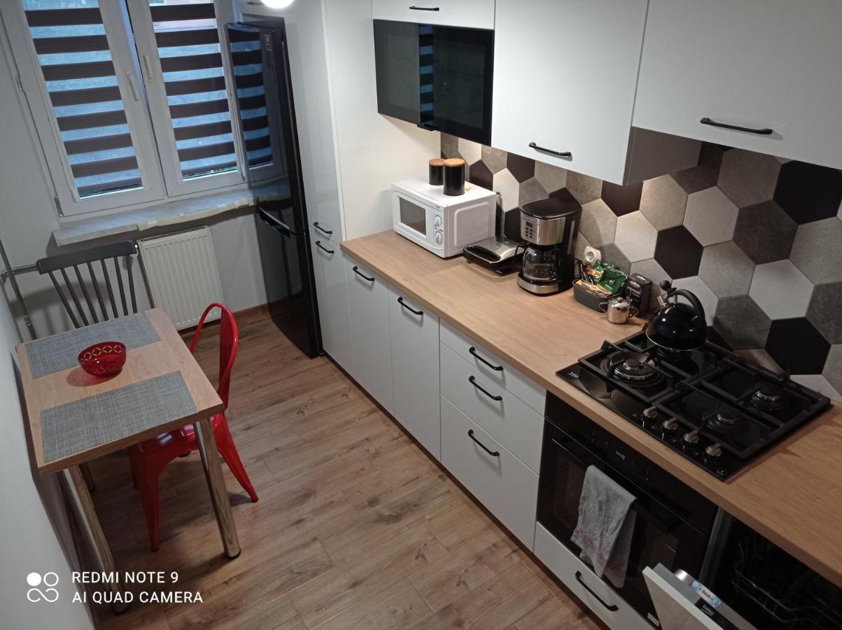 Apartament Na Parterze Сталёва-Воля Экстерьер фото